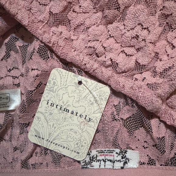 Free People All Day Lace Sleep Capri Misty Rose , SZMed Loungewear Lace NWT - Picture 4 of 9
